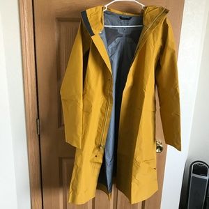 VIEV Gemma Long Rain Jacket